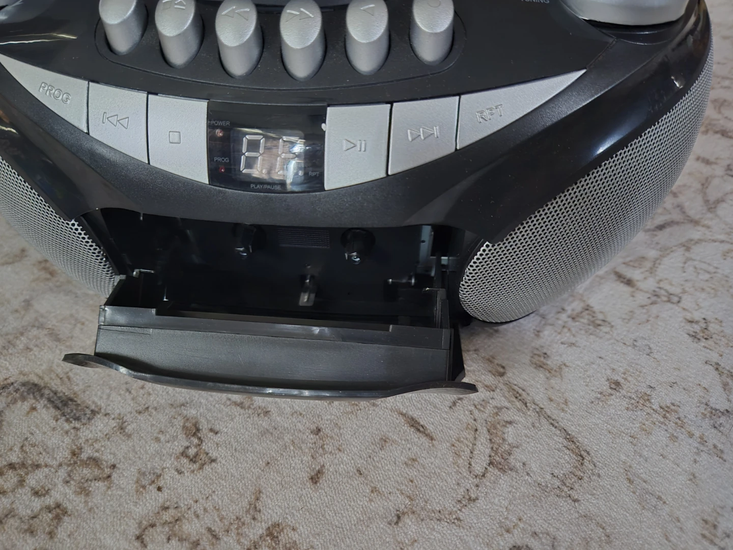 Proscan Portable CD and Cassette Player Boombox - photo 2