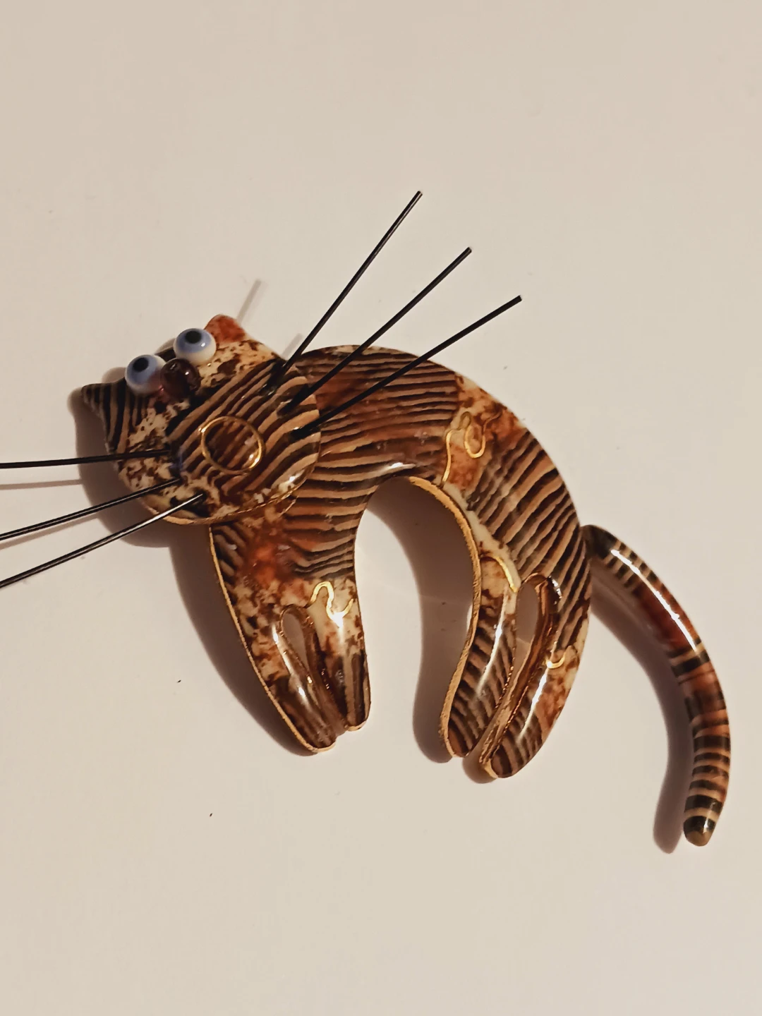 Gorgeos Vintage Articulated Striped Cat Brooch