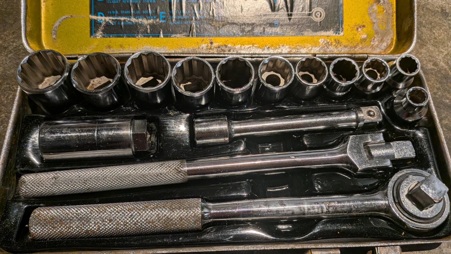 Hilka 15-Piece 1/2-inch Drive Socket Set - photo 2