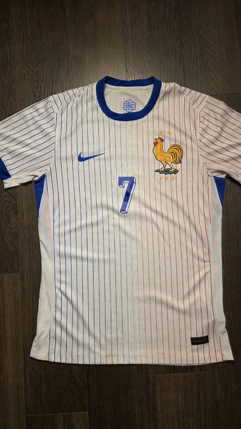 Griezmann #7 France 2024 Jersey in Blue And Red Pinstripes - photo 2