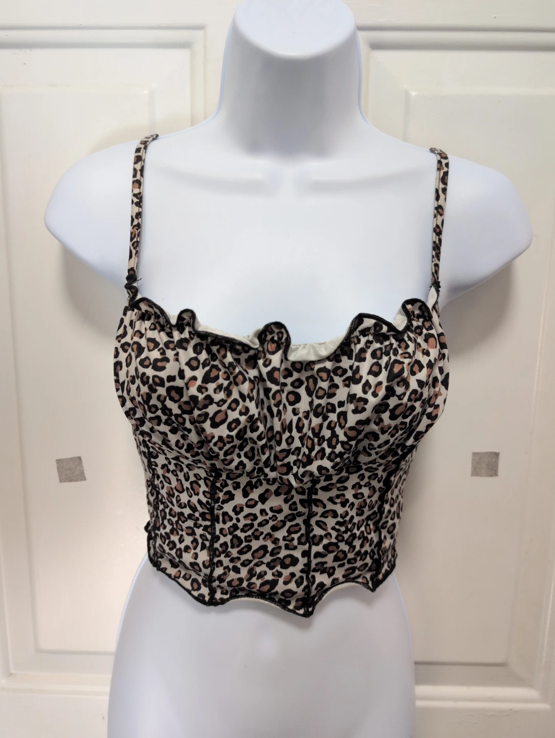 SHEIN Leopard Print Crop Top