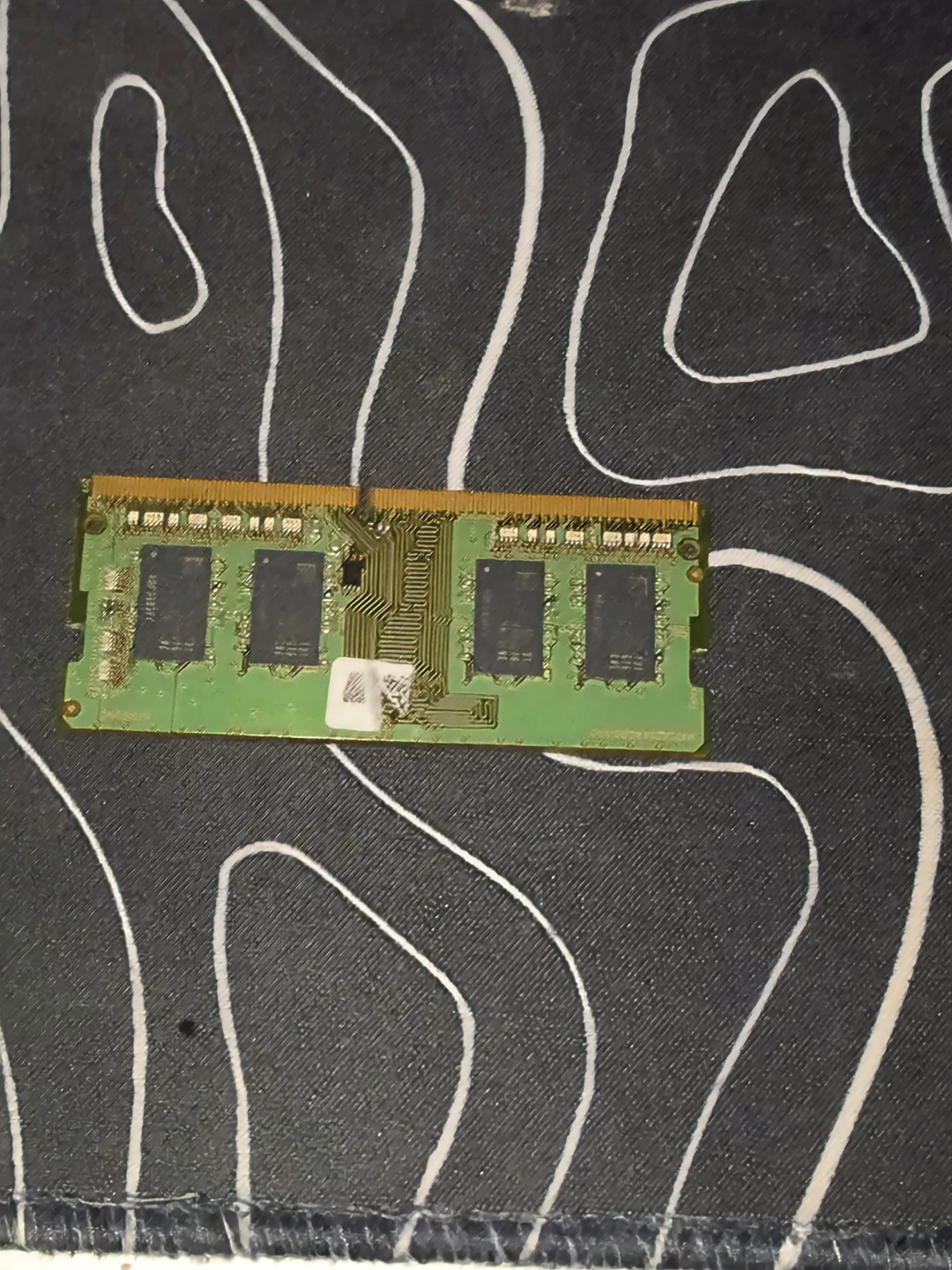 Laptop 260-pin DDR4 SO-DIMM memory - photo 2