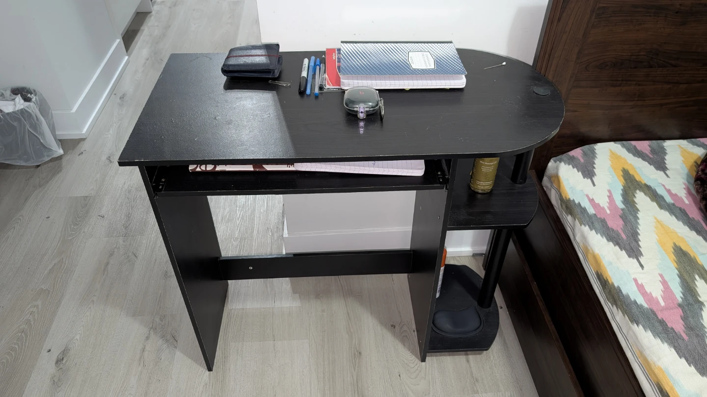 Compact Black Computer Desk - photo 3