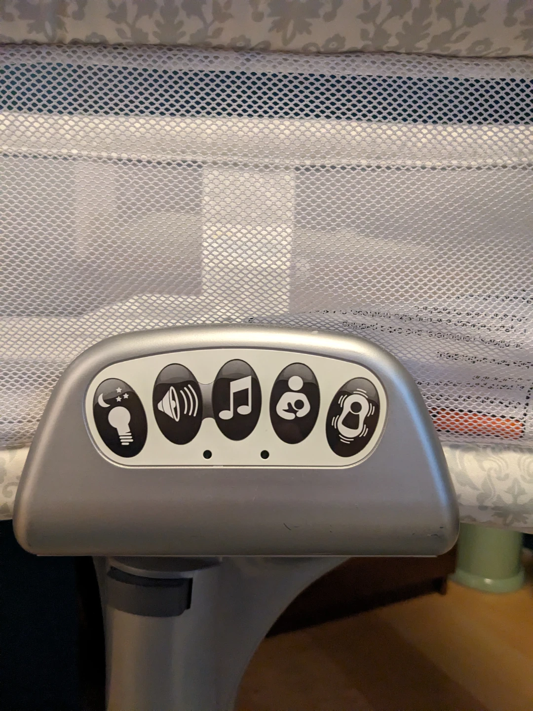 Halo BassiNest Swivel Sleeper - photo 3