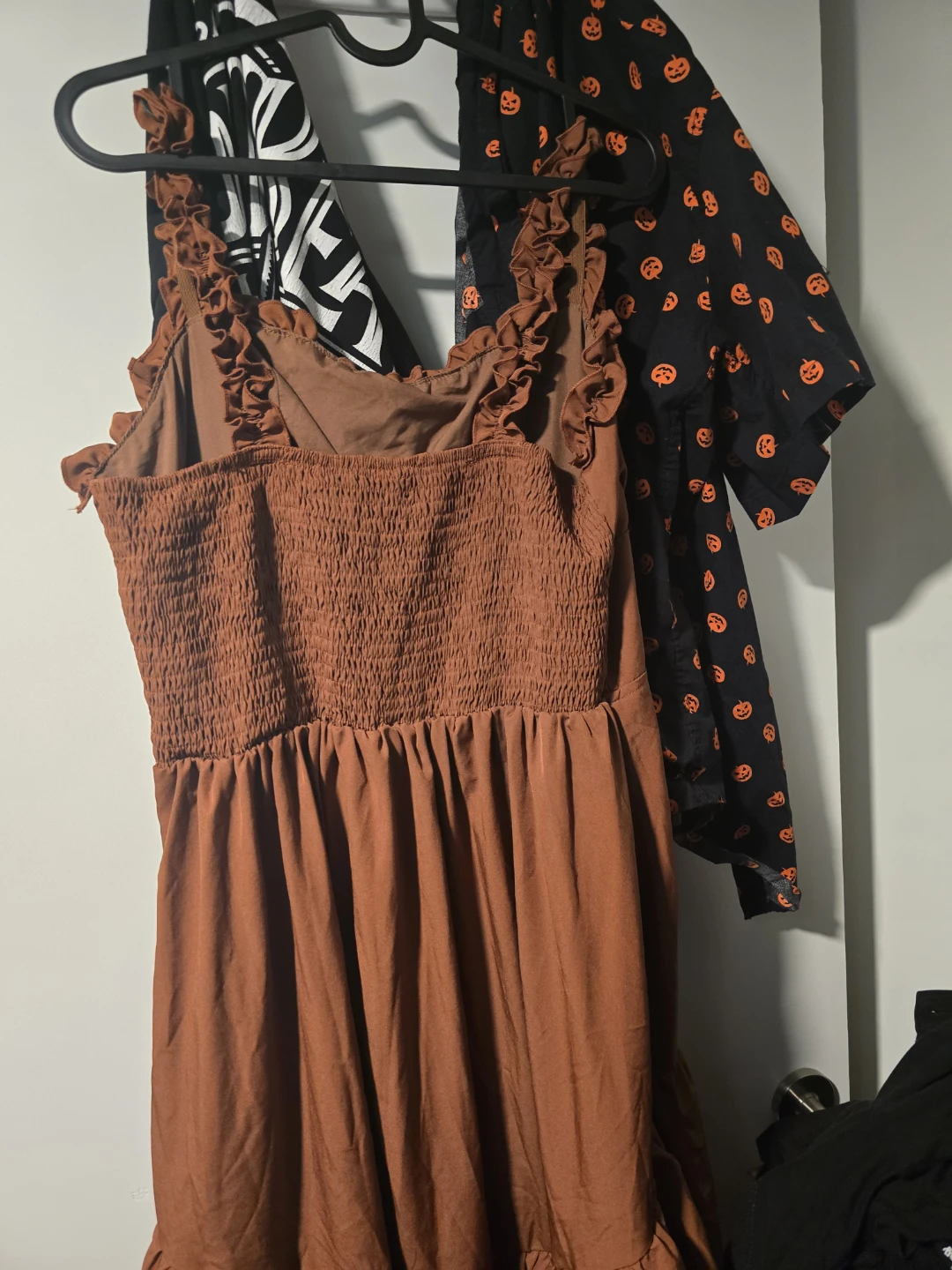 Brown ruffle midi dress/pirate style - photo 3