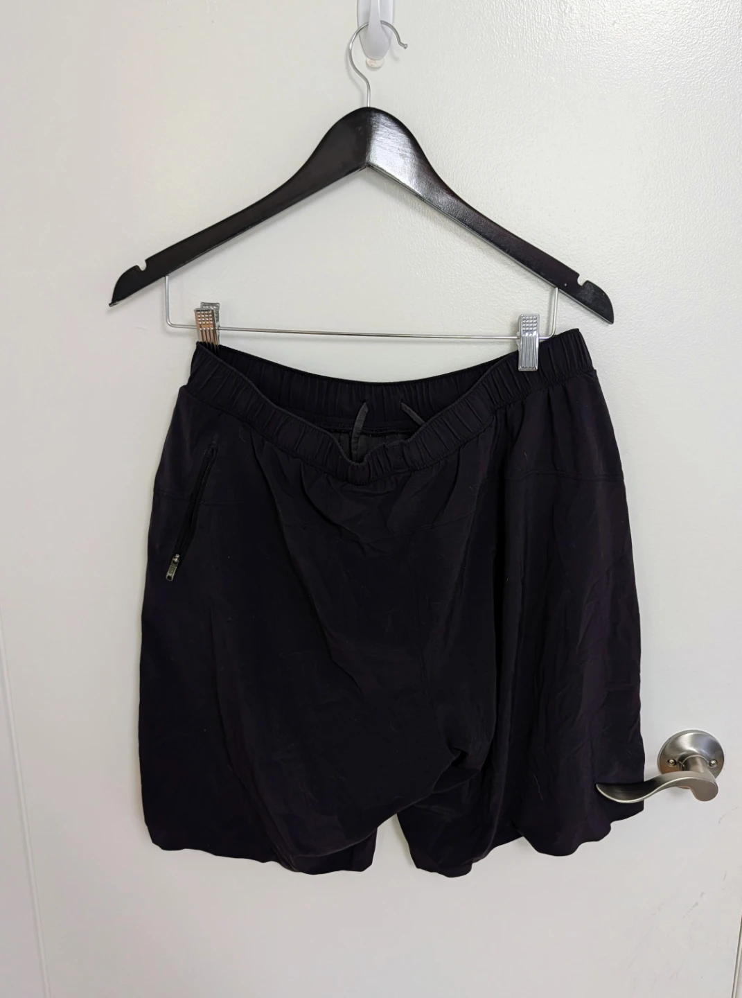 Lululemon Men's Black Athletic Shorts - Men's Medium - photo 2