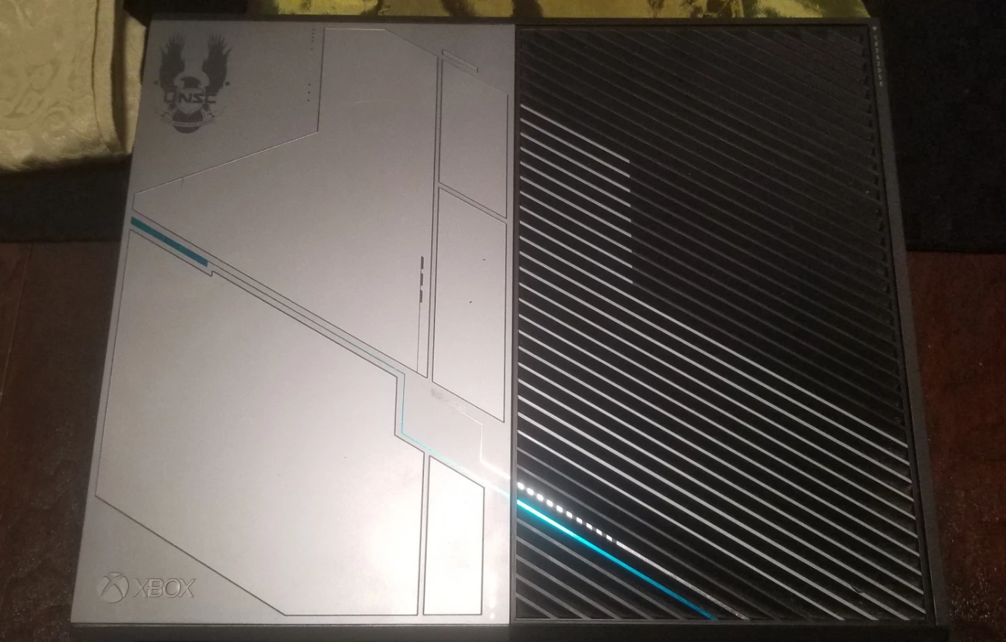Halo 5 Special Edition Xbox One Console Bundle - photo 3