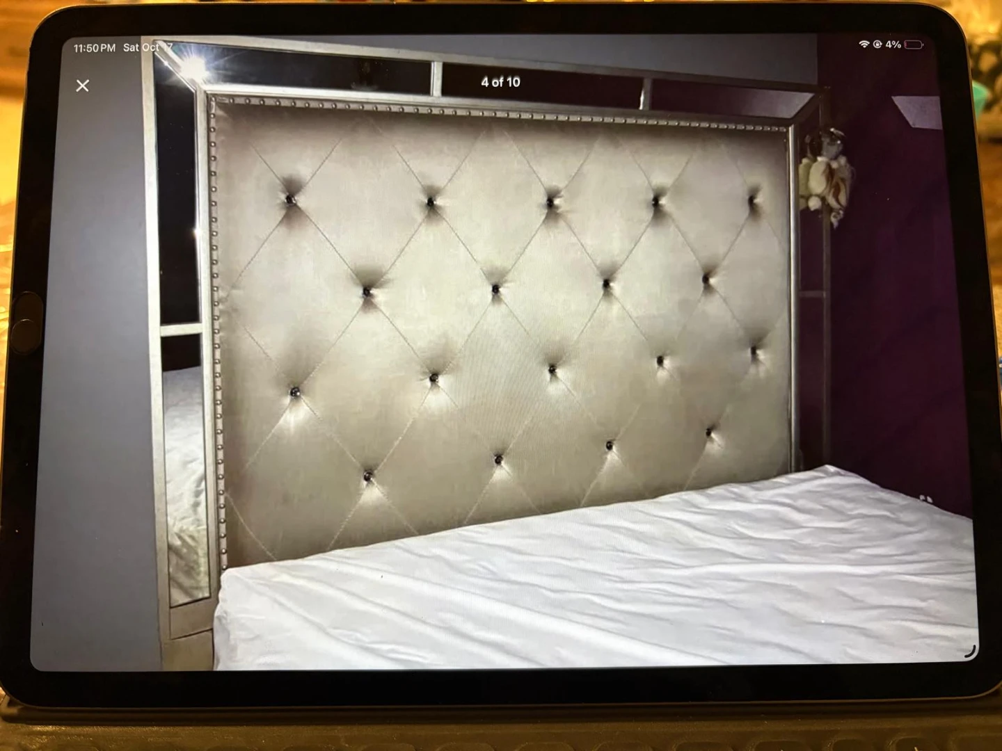 Tufted Upholstered Bedroom set