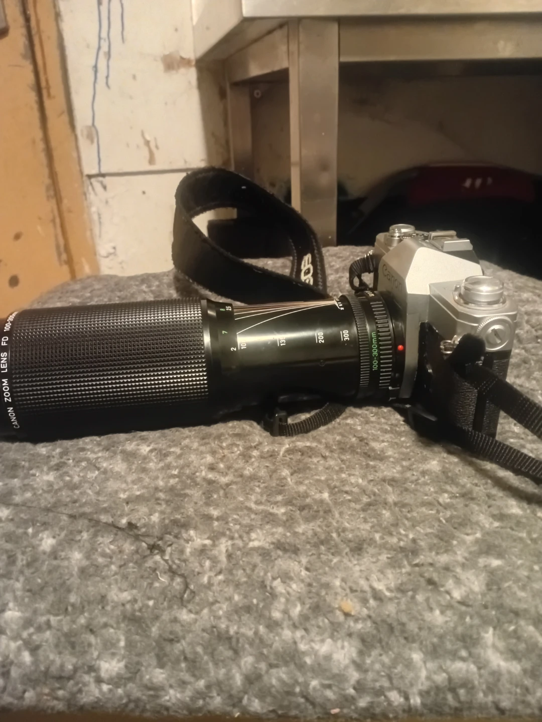 Canon FTb SLR Camera with 100-300mm Lens - photo 2