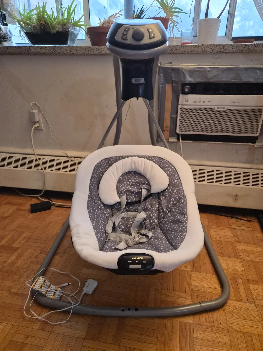 Graco Simple Sway LX Baby Swing with Multi Direction Lounger