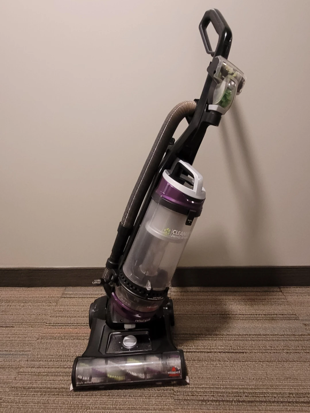 Bissell CleanView Swivel Rewind Pet Vacuum - photo 2