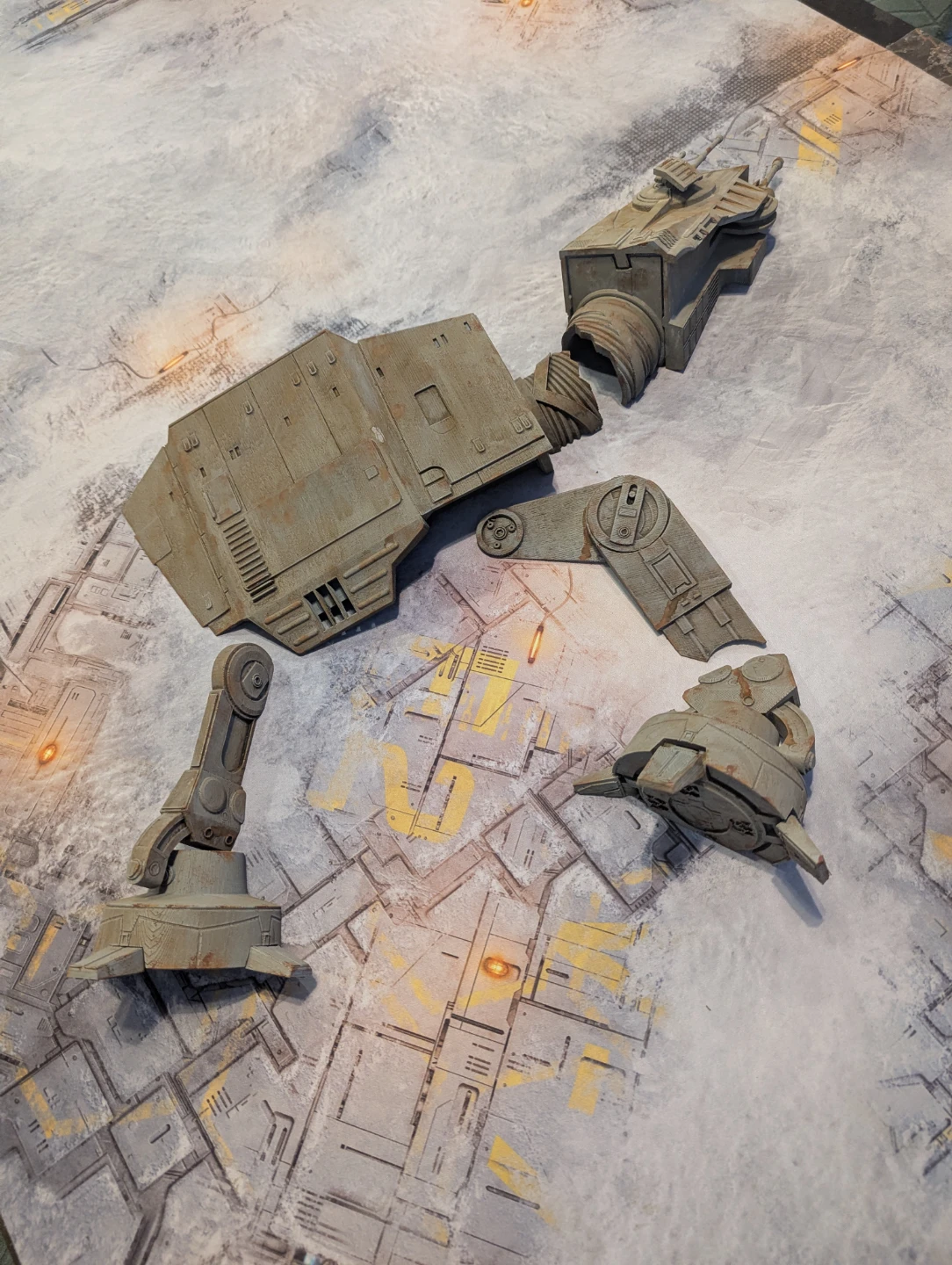 Star Wars AT-AT Walker Model 28mm