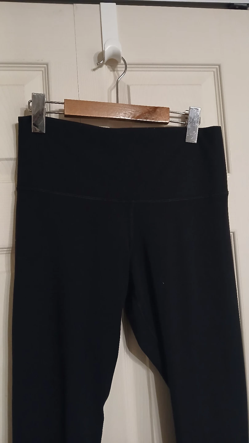 TNAction Aritzia black leggings, size large (L) - photo 3