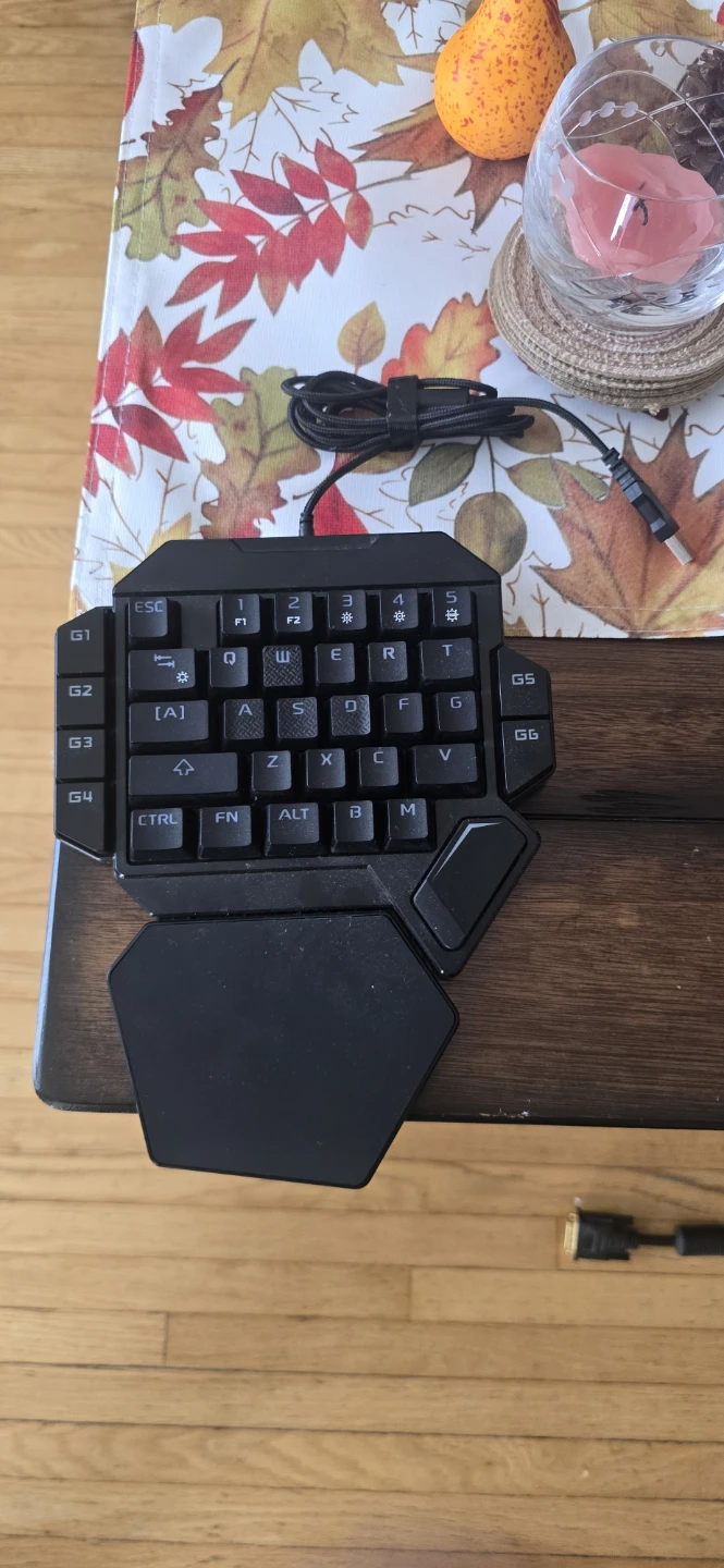 Miracle Snail K50 One-Handed Mechanical Gaming Keyboard