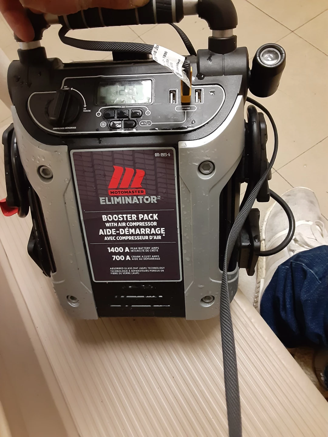 MotoMaster Eliminator Booster Pack with Air Compressor - photo 2