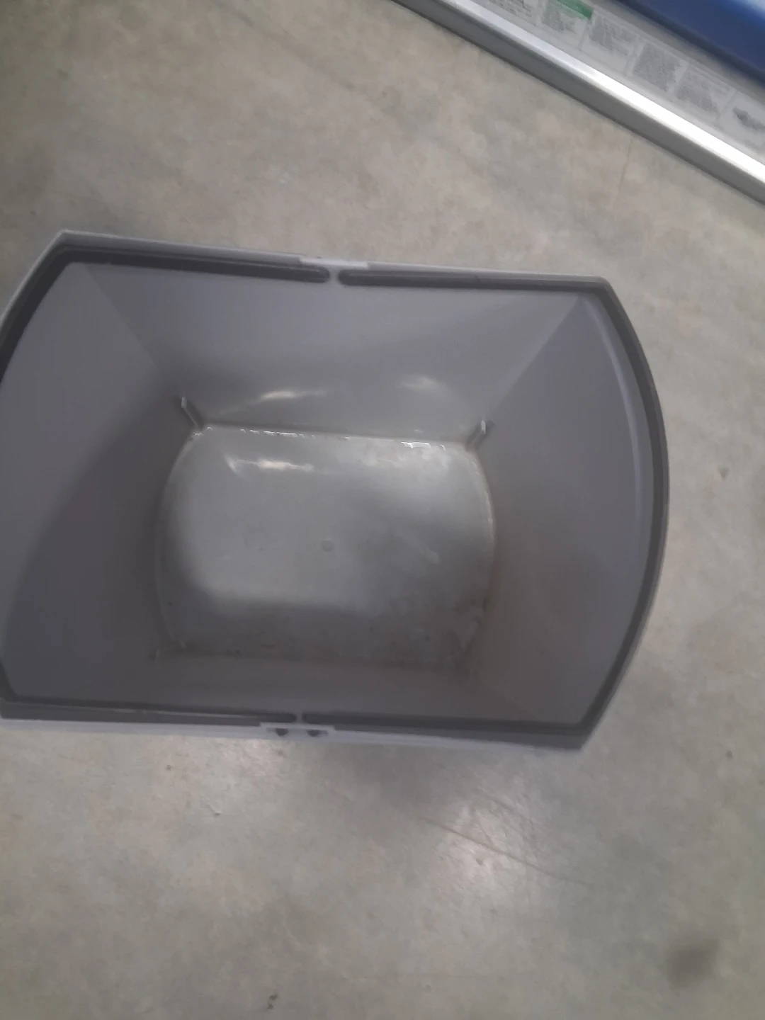 Plastic Waste Basket - photo 2