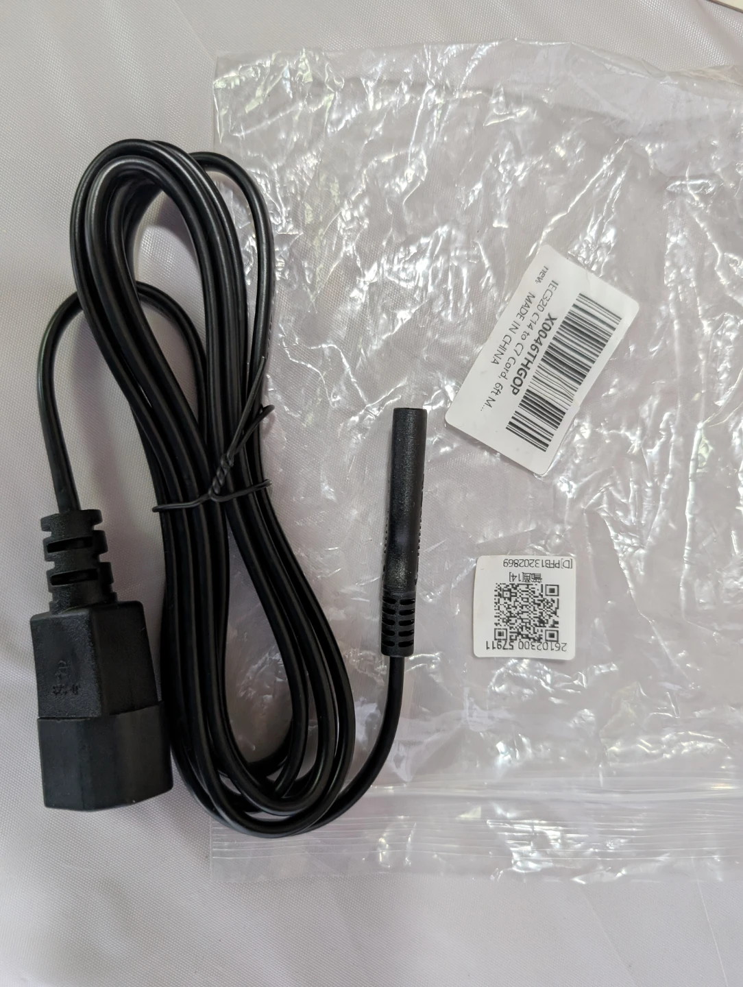 IEC320 C14 to C7 Power Cord