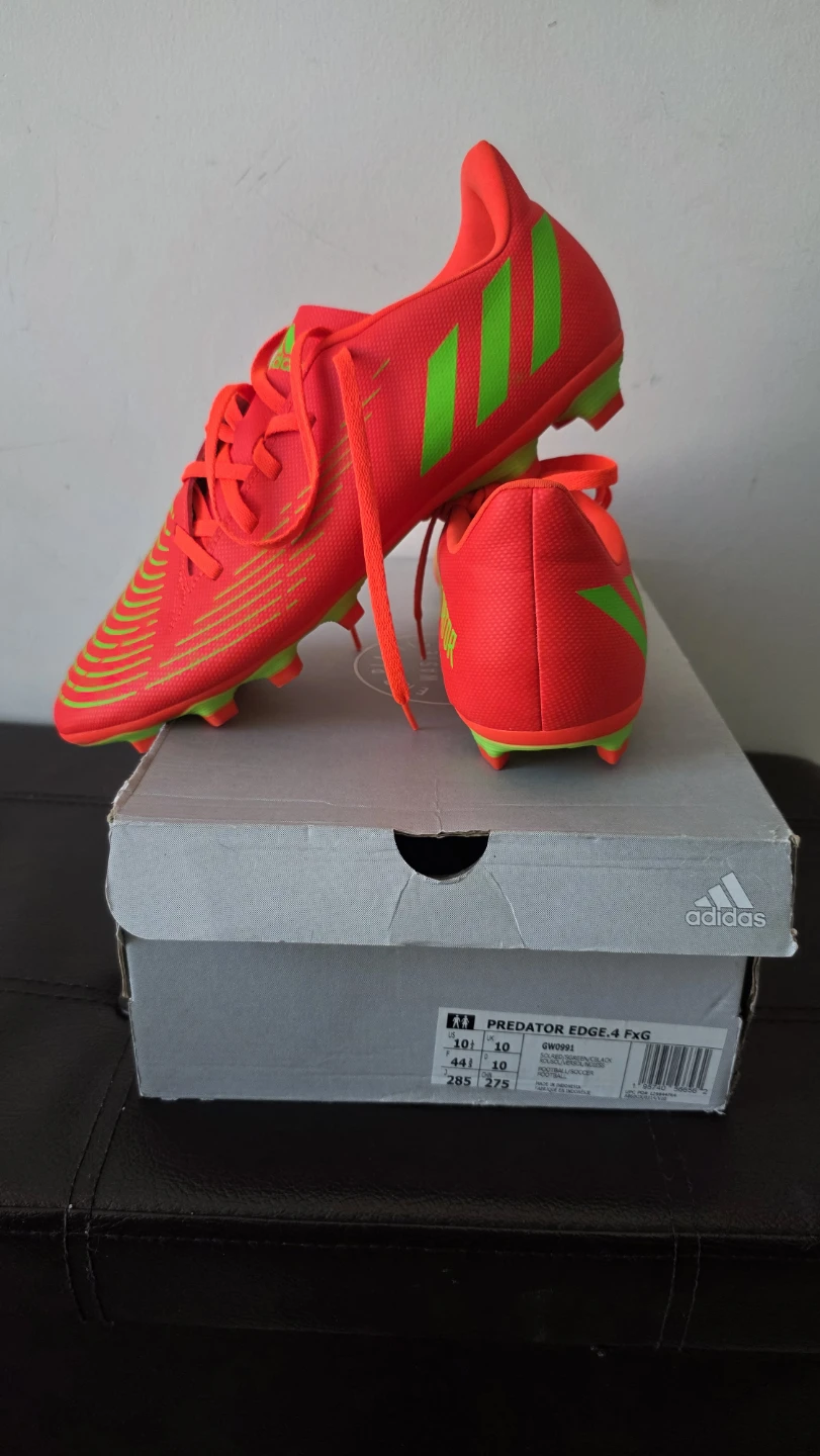 Adidas Predator Edge.4 FxG Soccer Cleats-Excellent/new condition