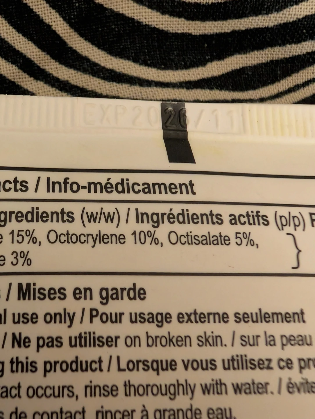 Neutrogena Ultra Sheer Face Sunscreen SPF 60 - photo 2