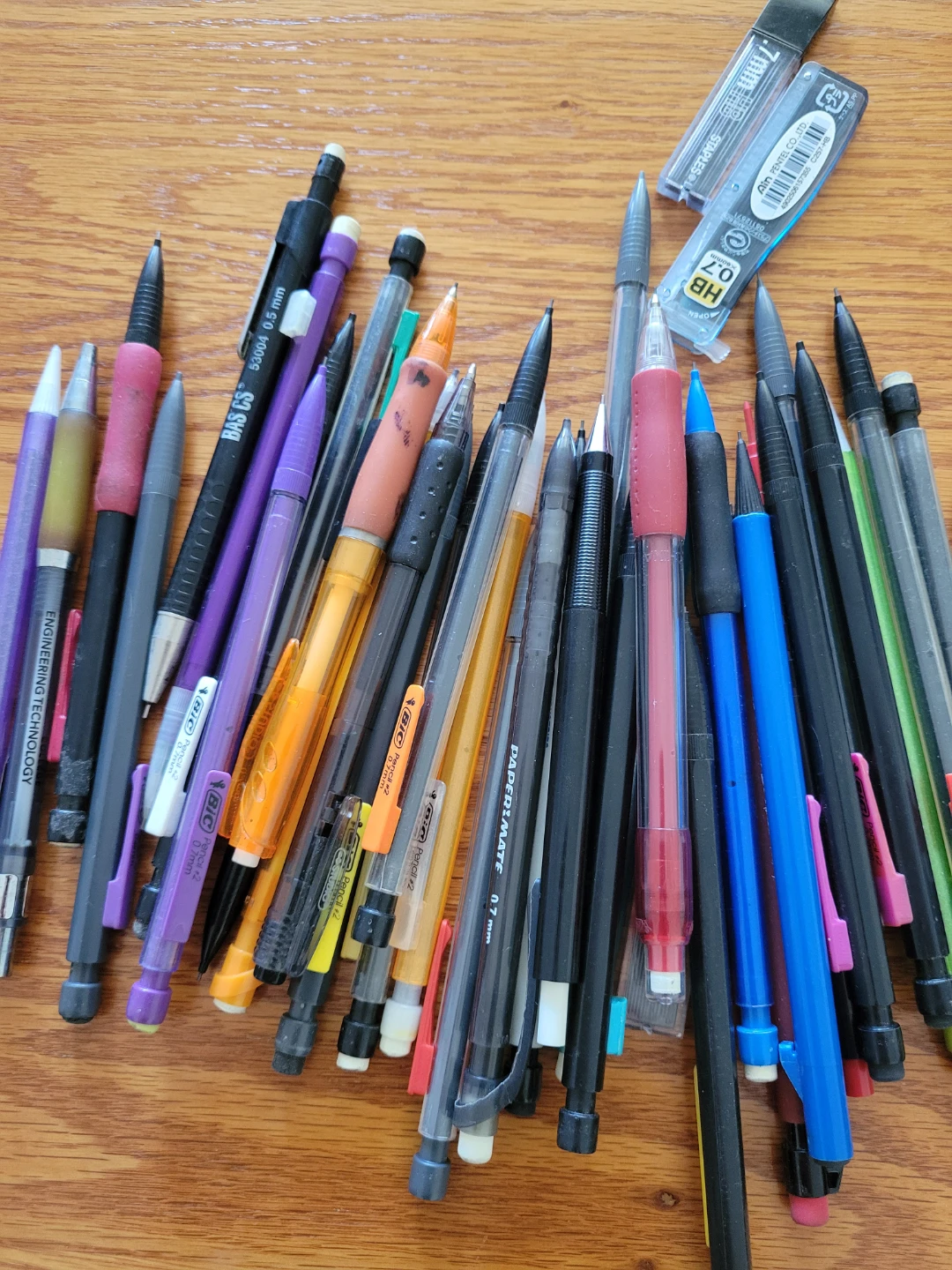 Large Collection of Assorted Pencils and Markers - photo 2