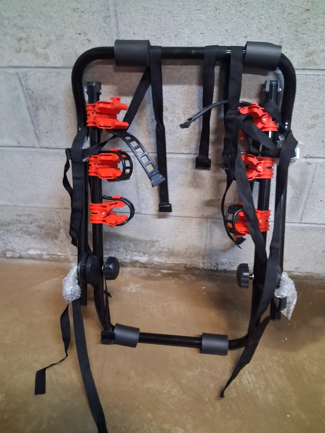 Trunk-Mounted 3-Bike Carrier Rack