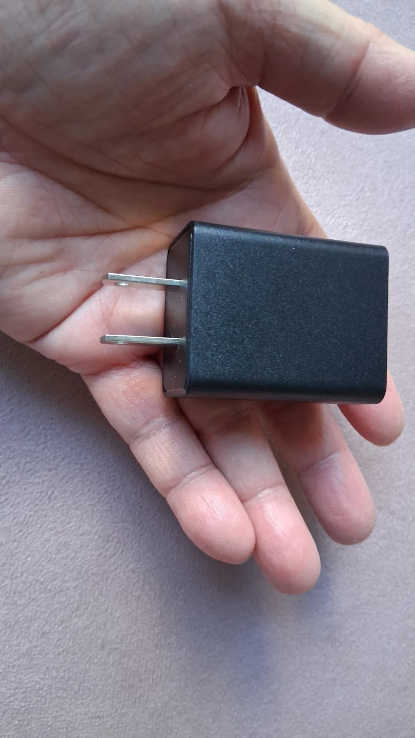5V USB charger adaptor, NEW - photo 3