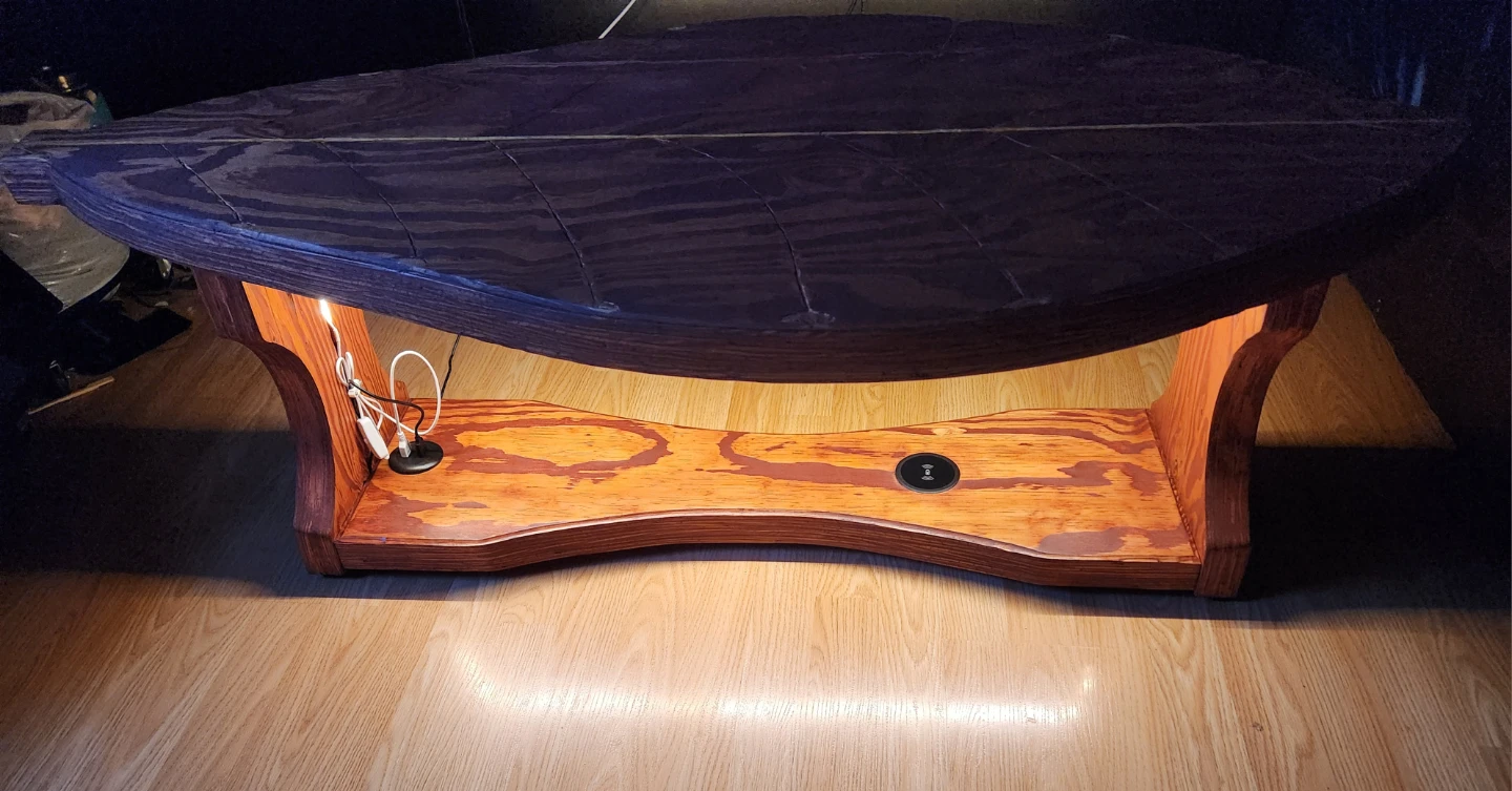 Free coffee table and side tables with a wireless charger - photo 3