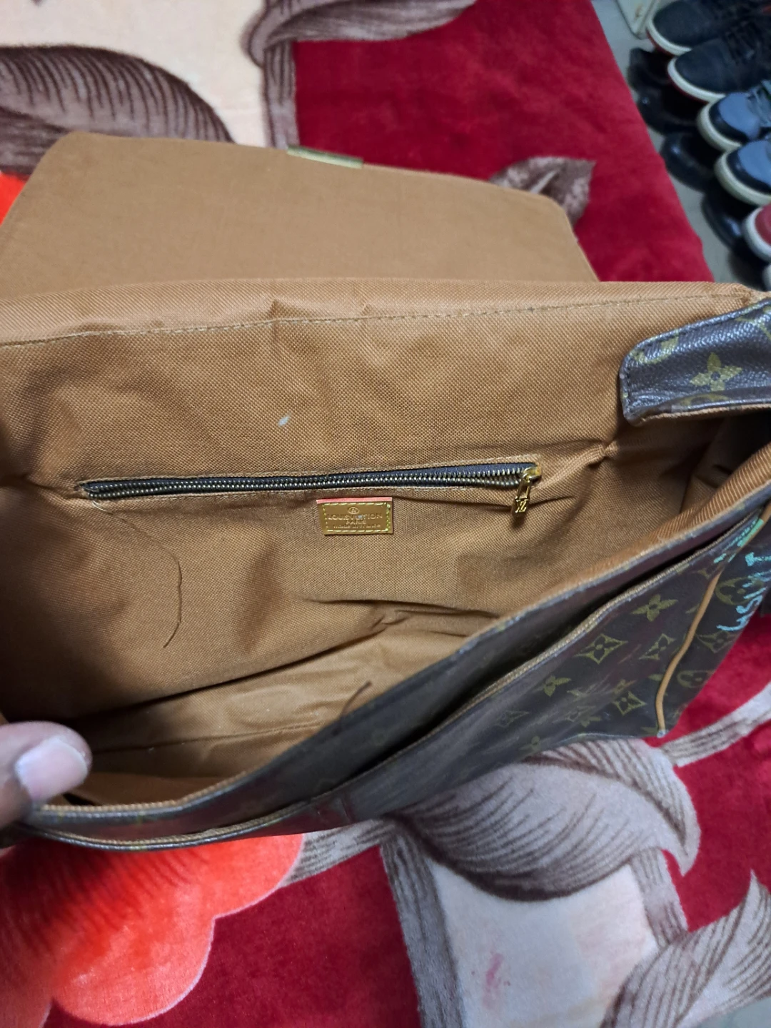 Louis Vuitton Monogram Messenger Bag - photo 4