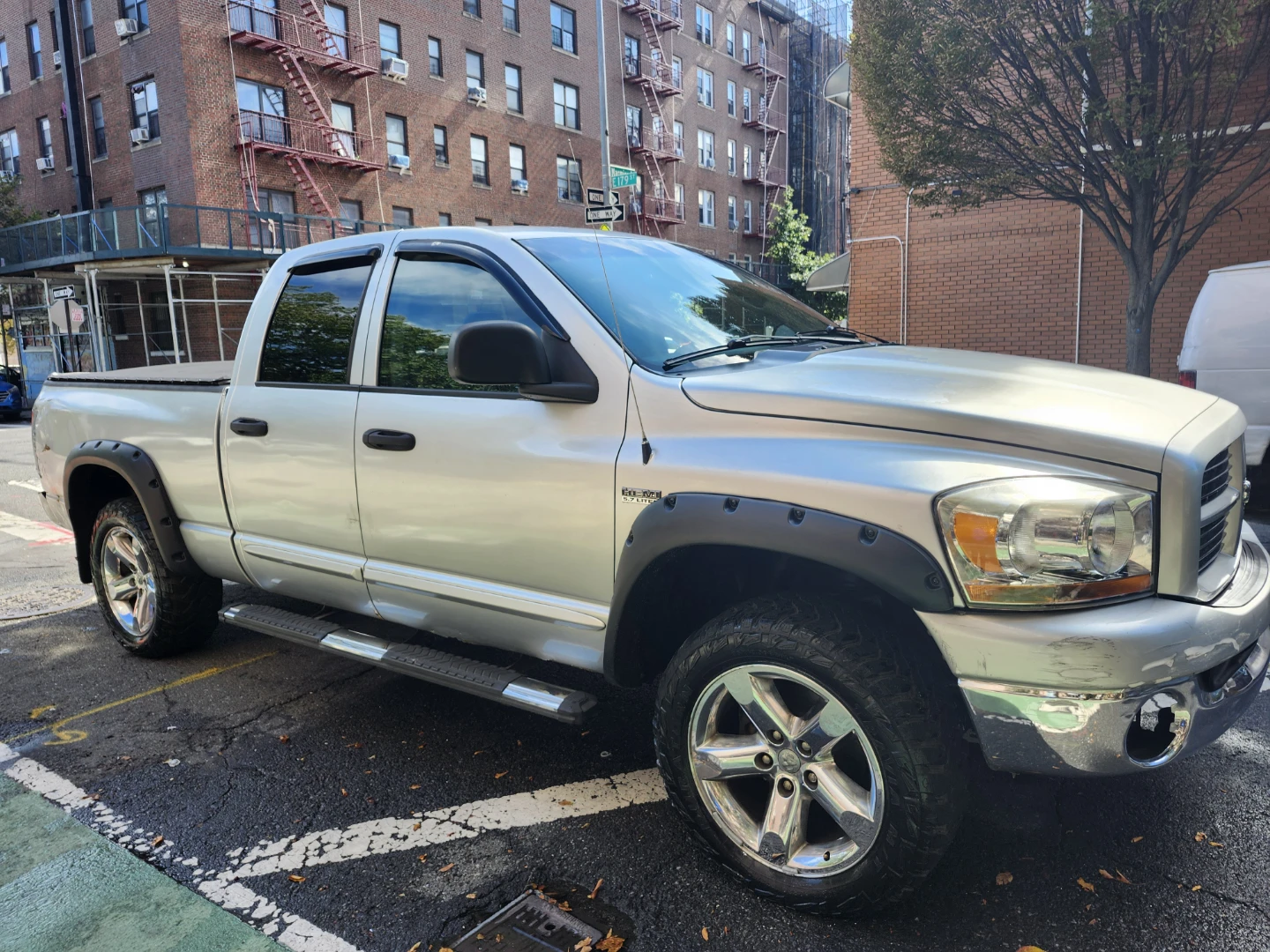 2006 Dodge Ram 1500 5.7 Liter HEMI - photo 5