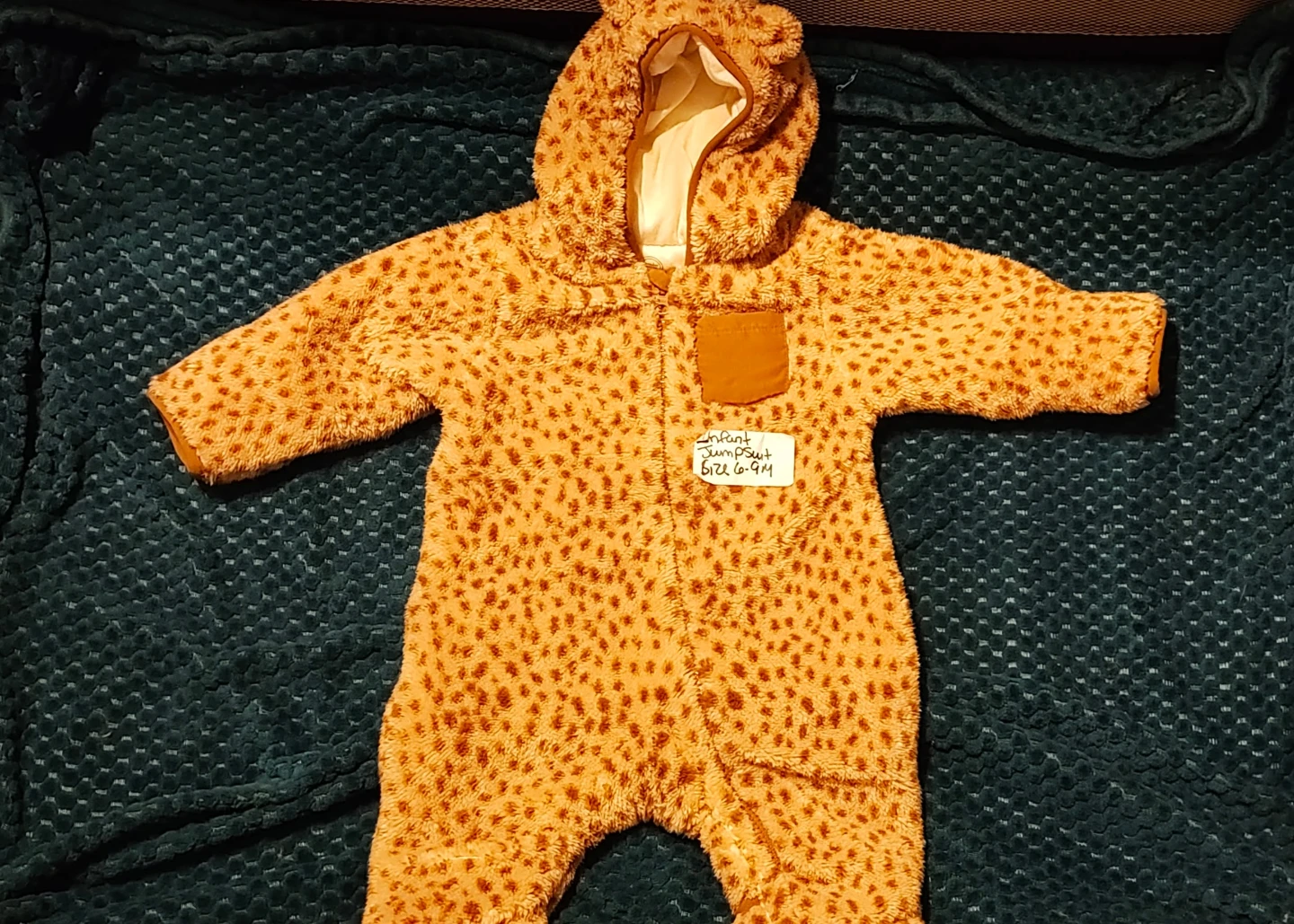 Infant unisex jumpsuit for winter