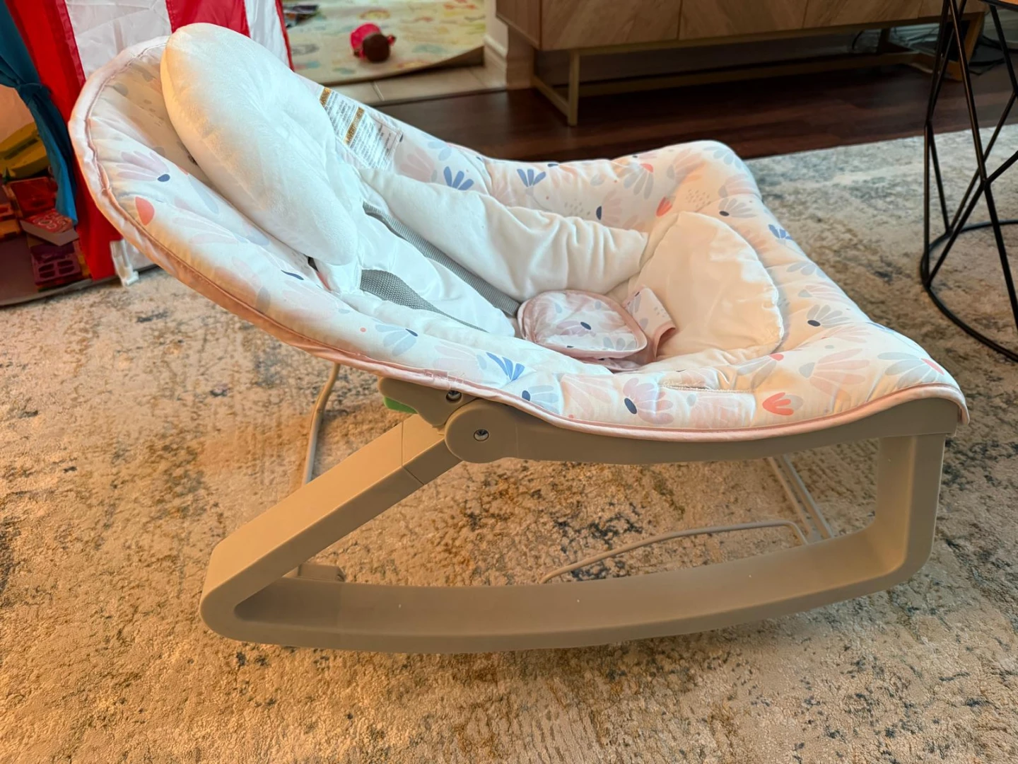 Pink Ingenuity baby vibrating bouncer and rocker (3 in 1) - photo 2