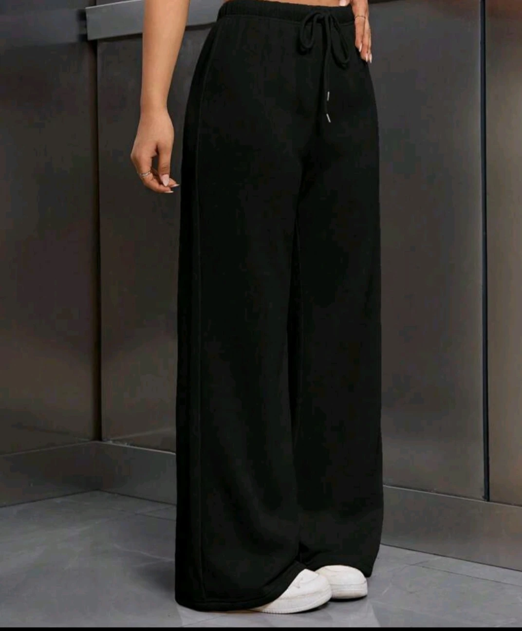 Black Wide Leg Fleece Lined Sweatpants - photo 2