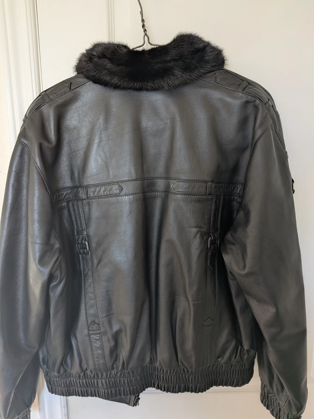 Black Leather Jacket with Fur Collar - photo 5