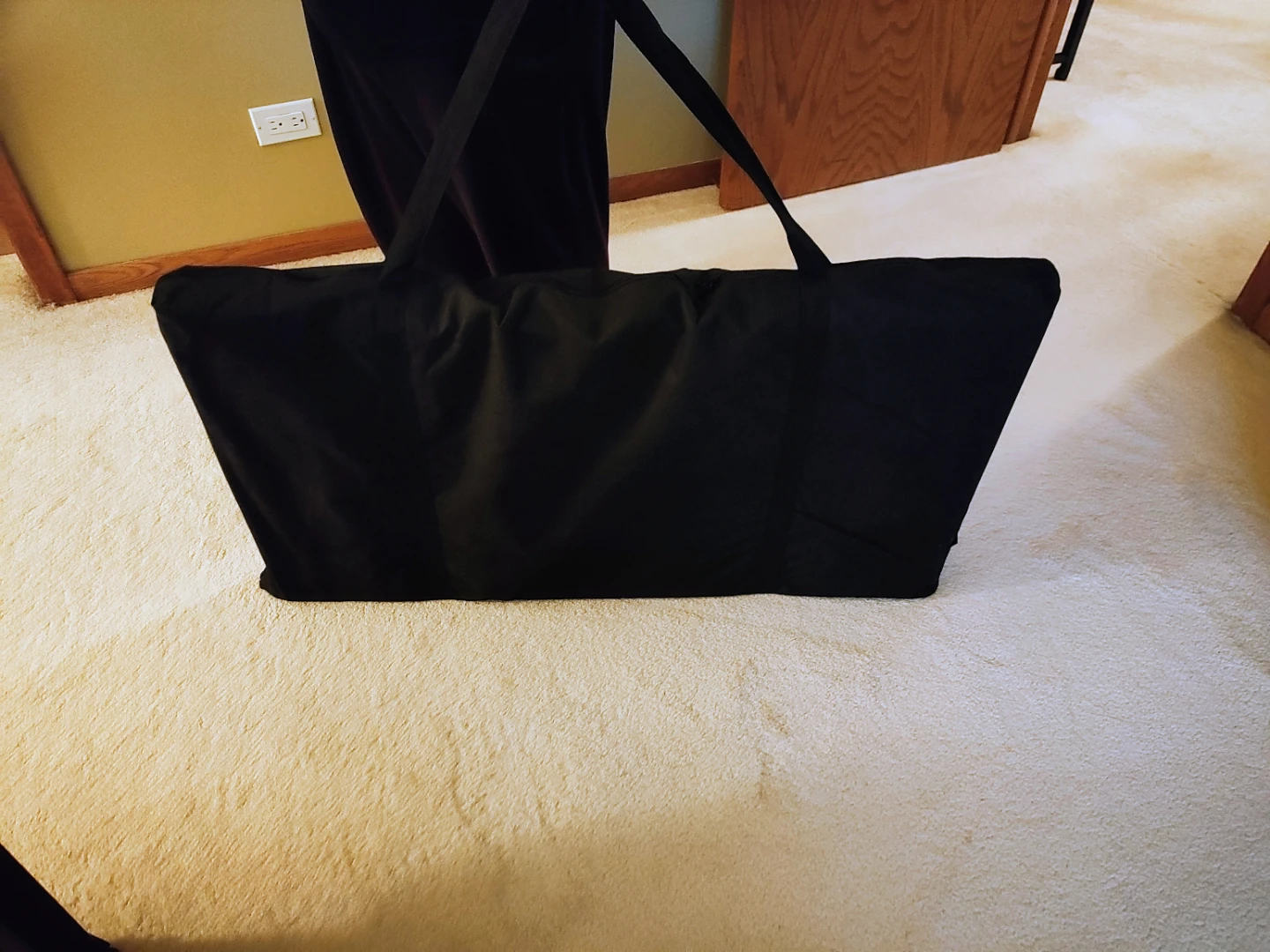 Folding Poker Table – 8 Player Casino Game Table w/Carrying Bag - photo 4