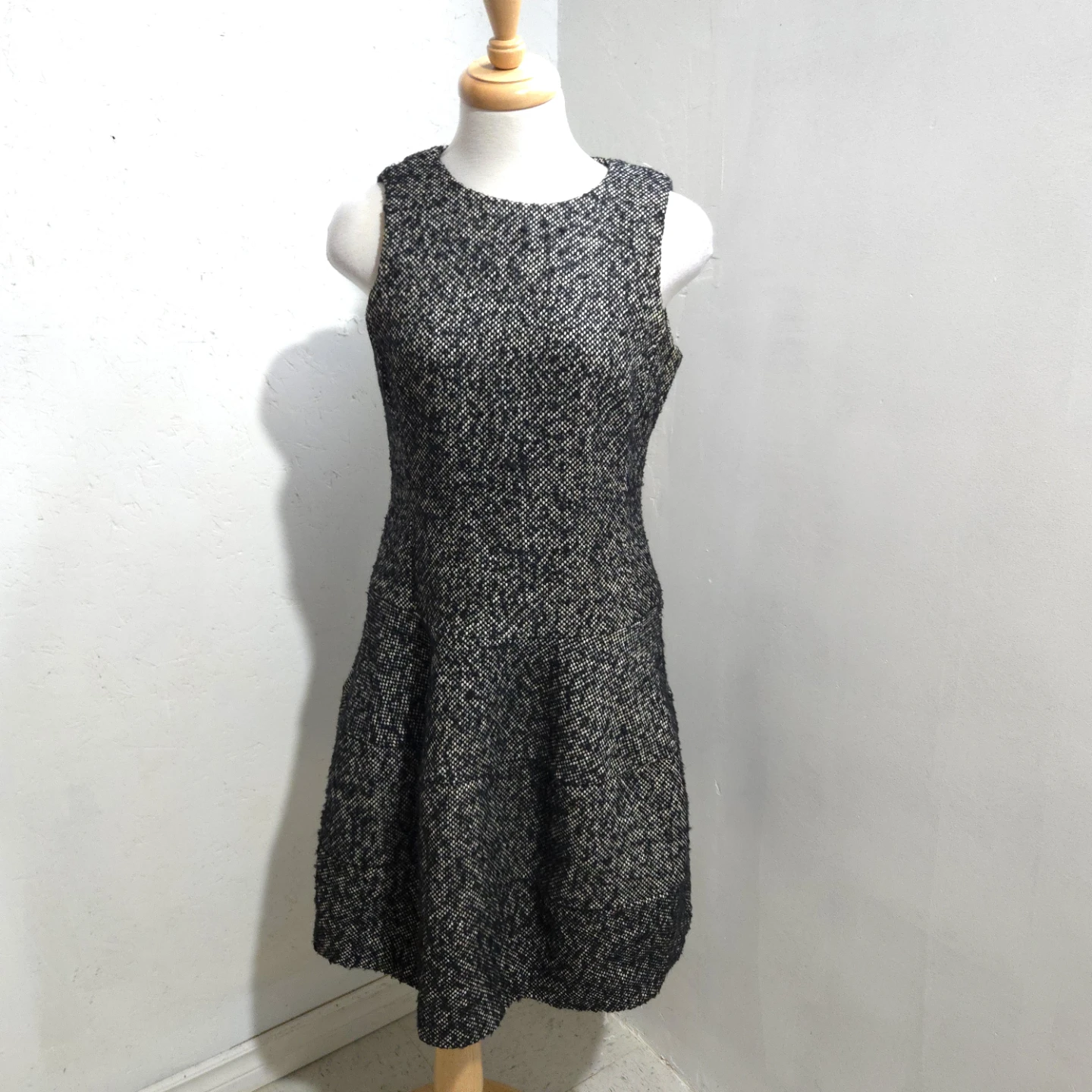 Micheal kors Black and White Tweed Sleeveless Dress - photo 2