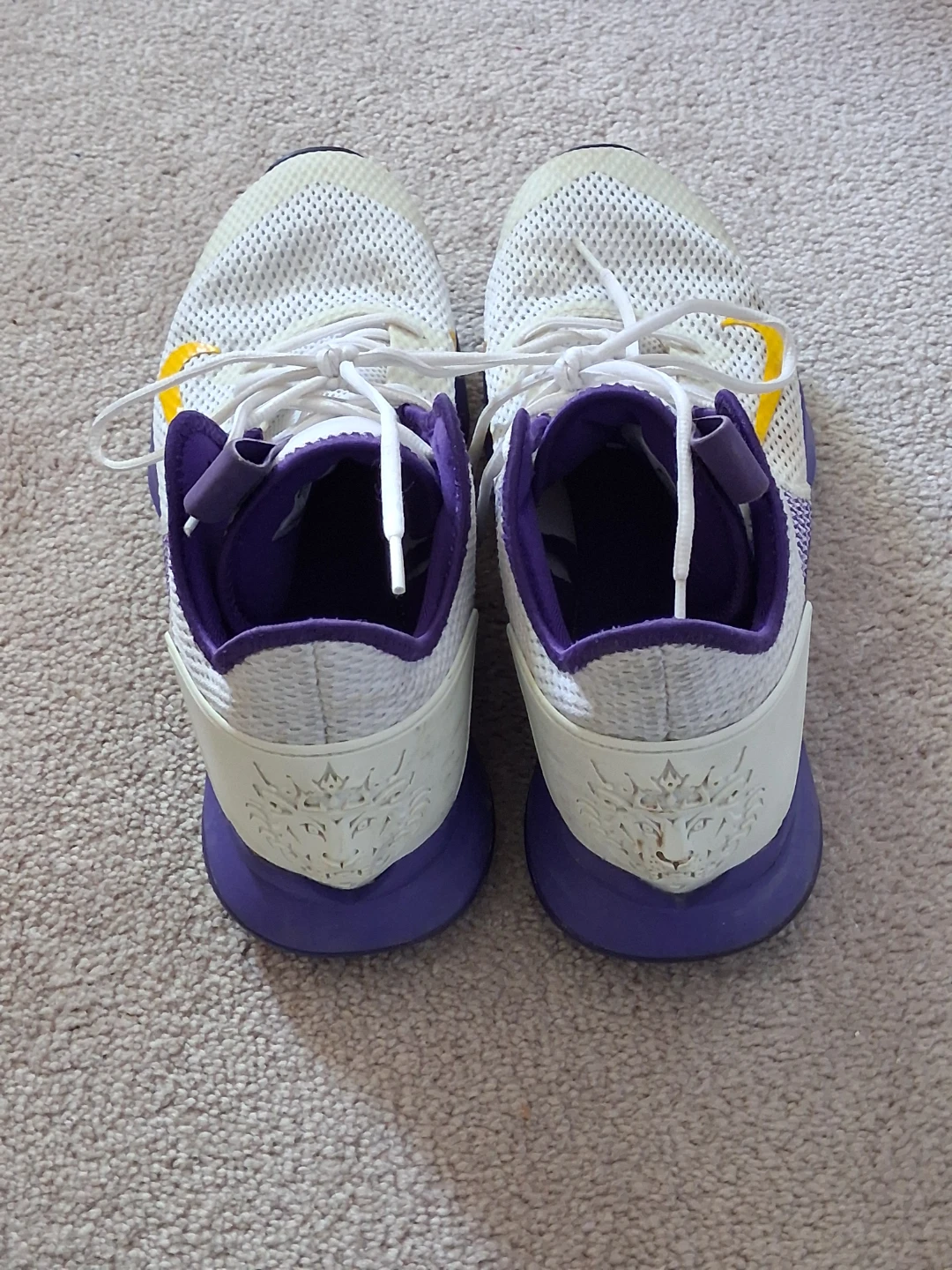 Nike LeBron Witness Basketball Shoes - photo 5