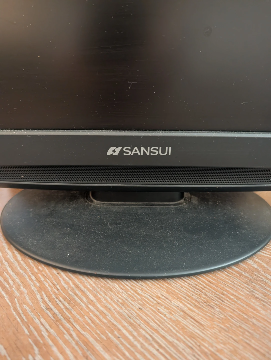 Sansui Flat Screen TV with Quasar Remote - photo 2