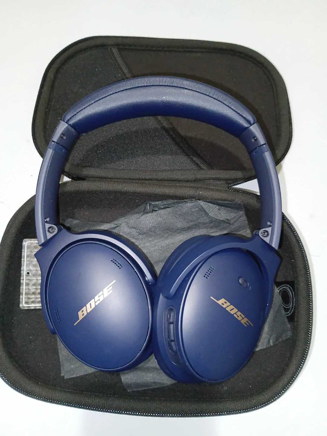 Bose QuietComfort Headphones - photo 2