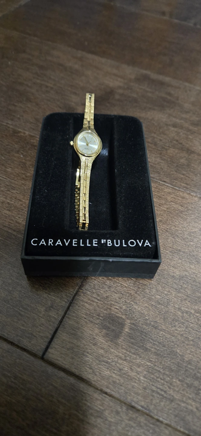 Caravelle by Bulova gold tone ladies watch