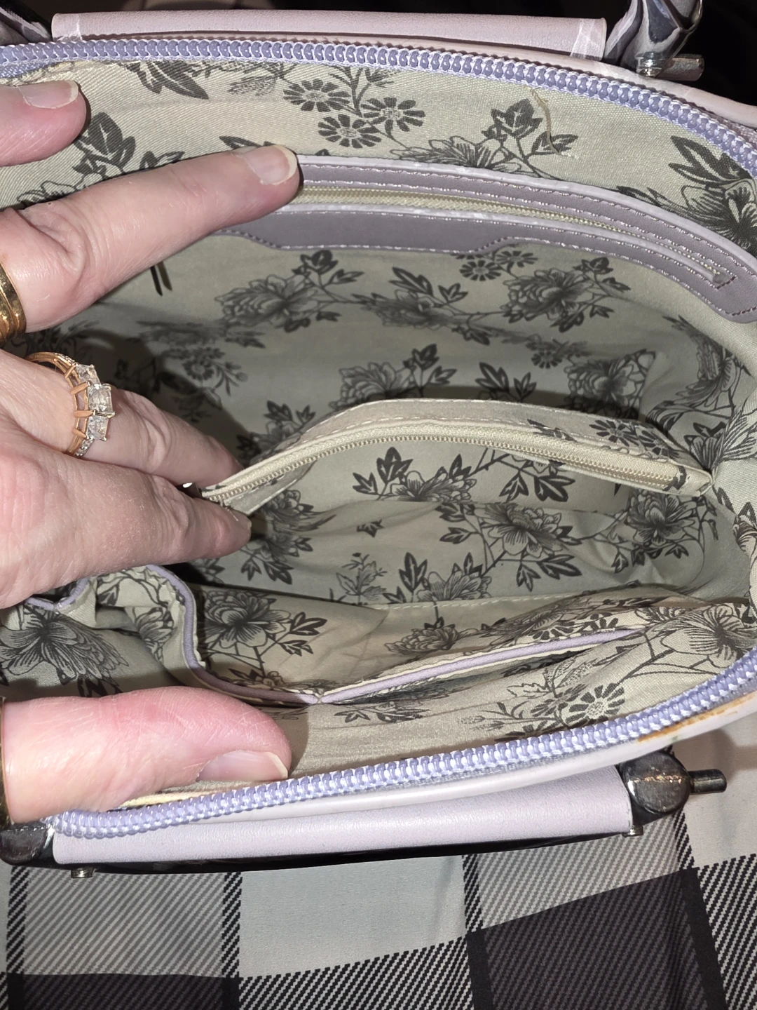 Cute little purple purse - photo 4