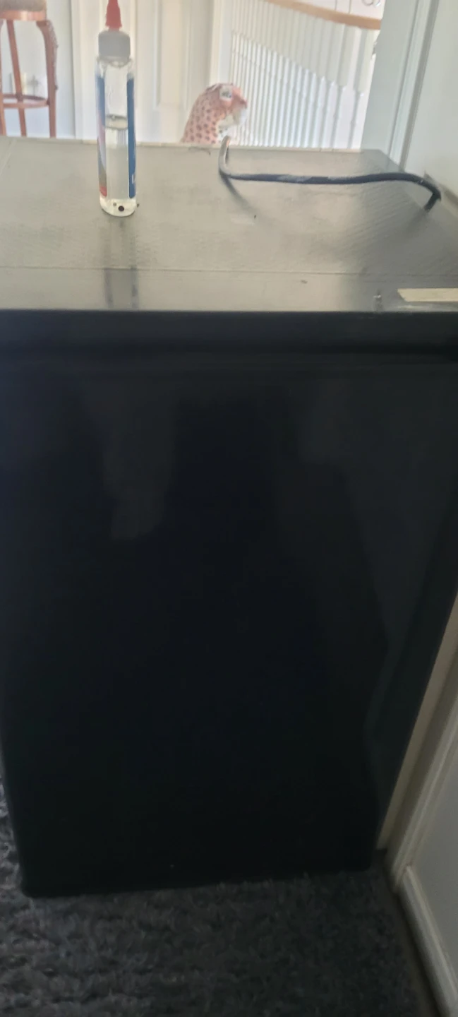 Mini student bar fridge