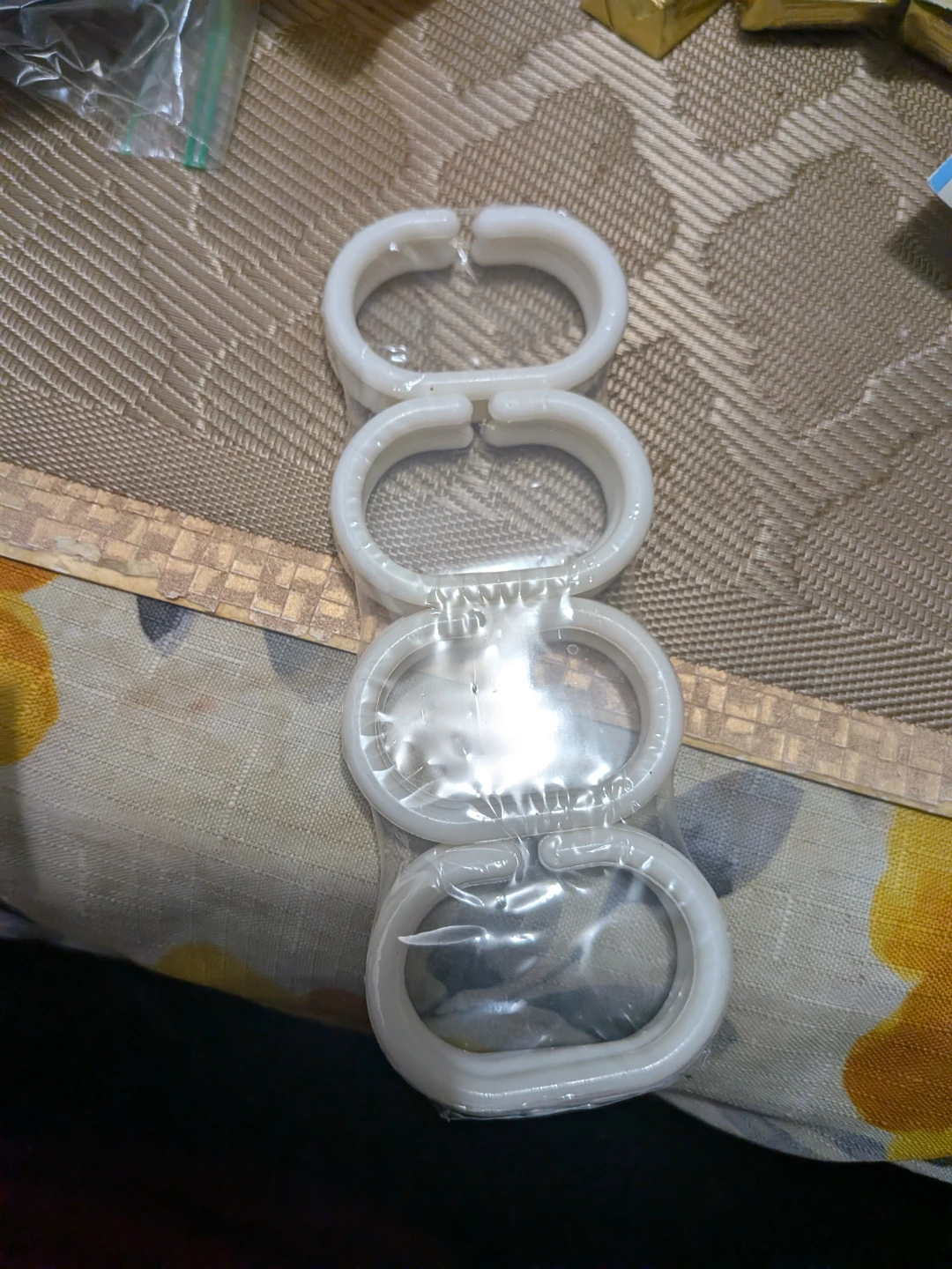 Set of 12 White Plastic Shower Curtain Rings