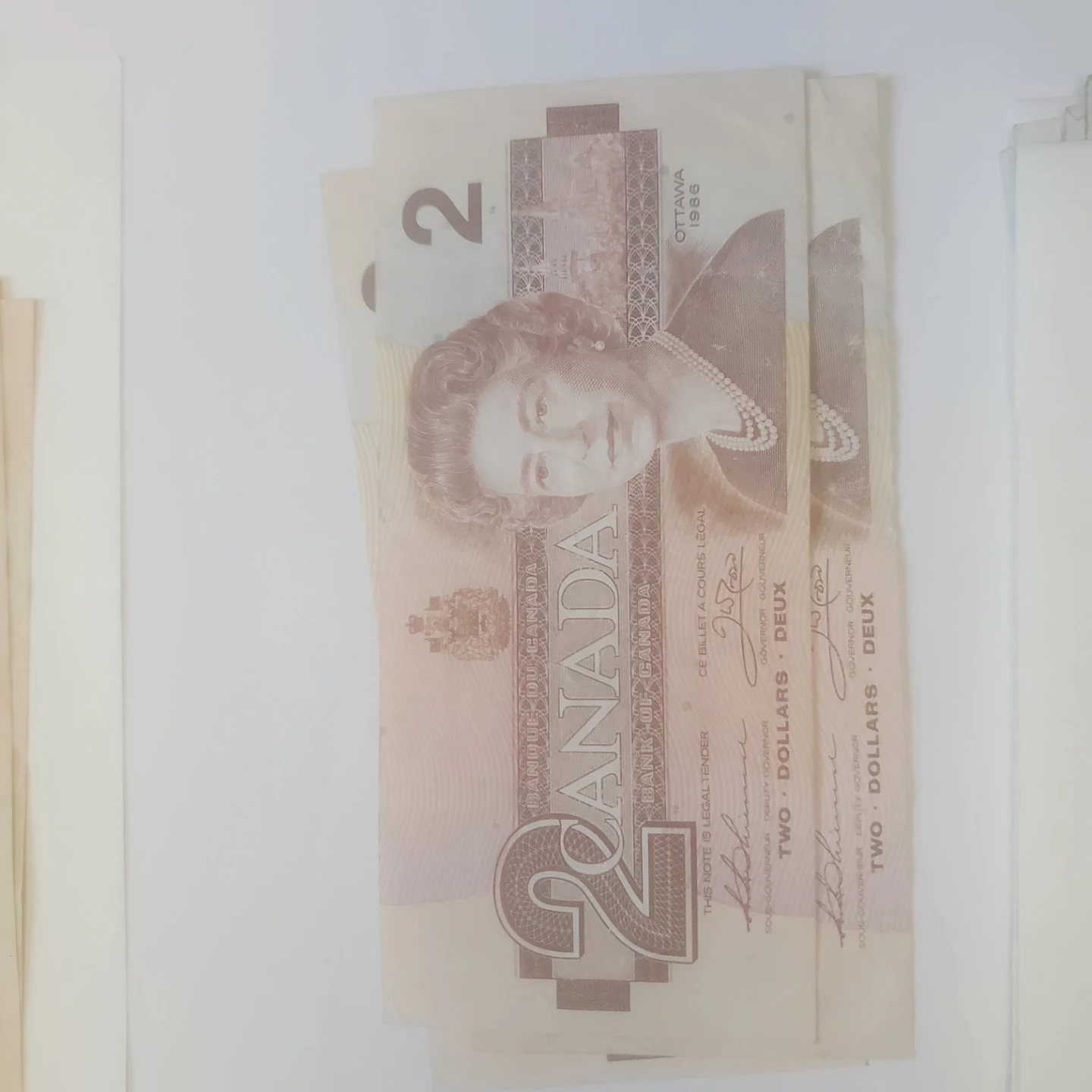 Vintage 1986 Canadian Two Dollar Banknote - photo 2