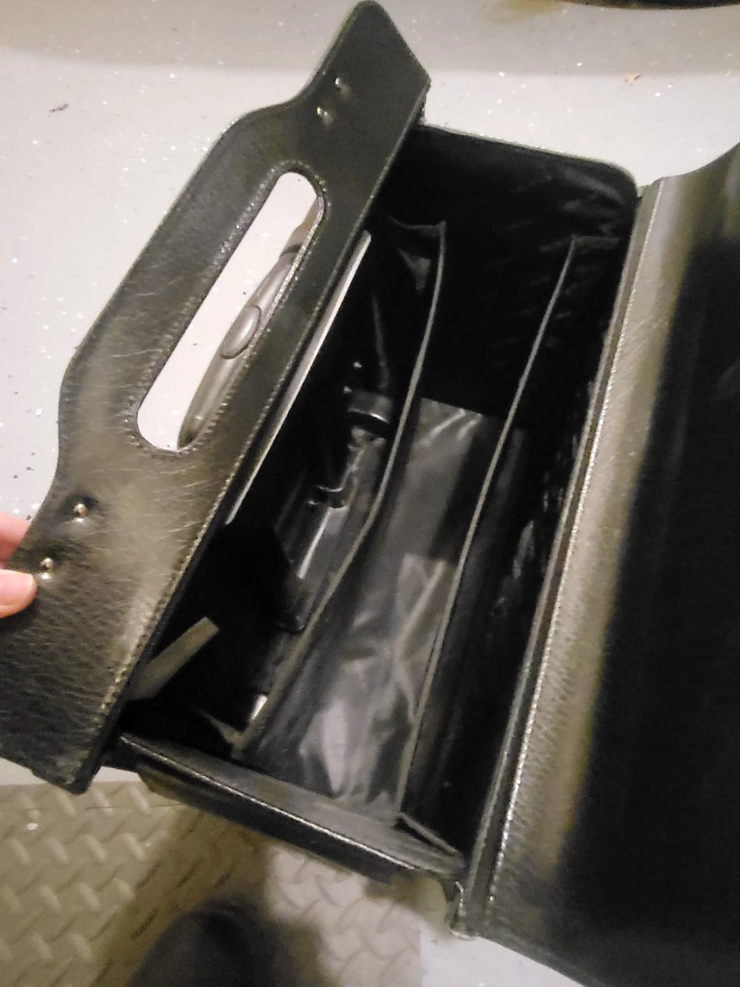 Mancini Black Leather Rolling Briefcase - photo 5