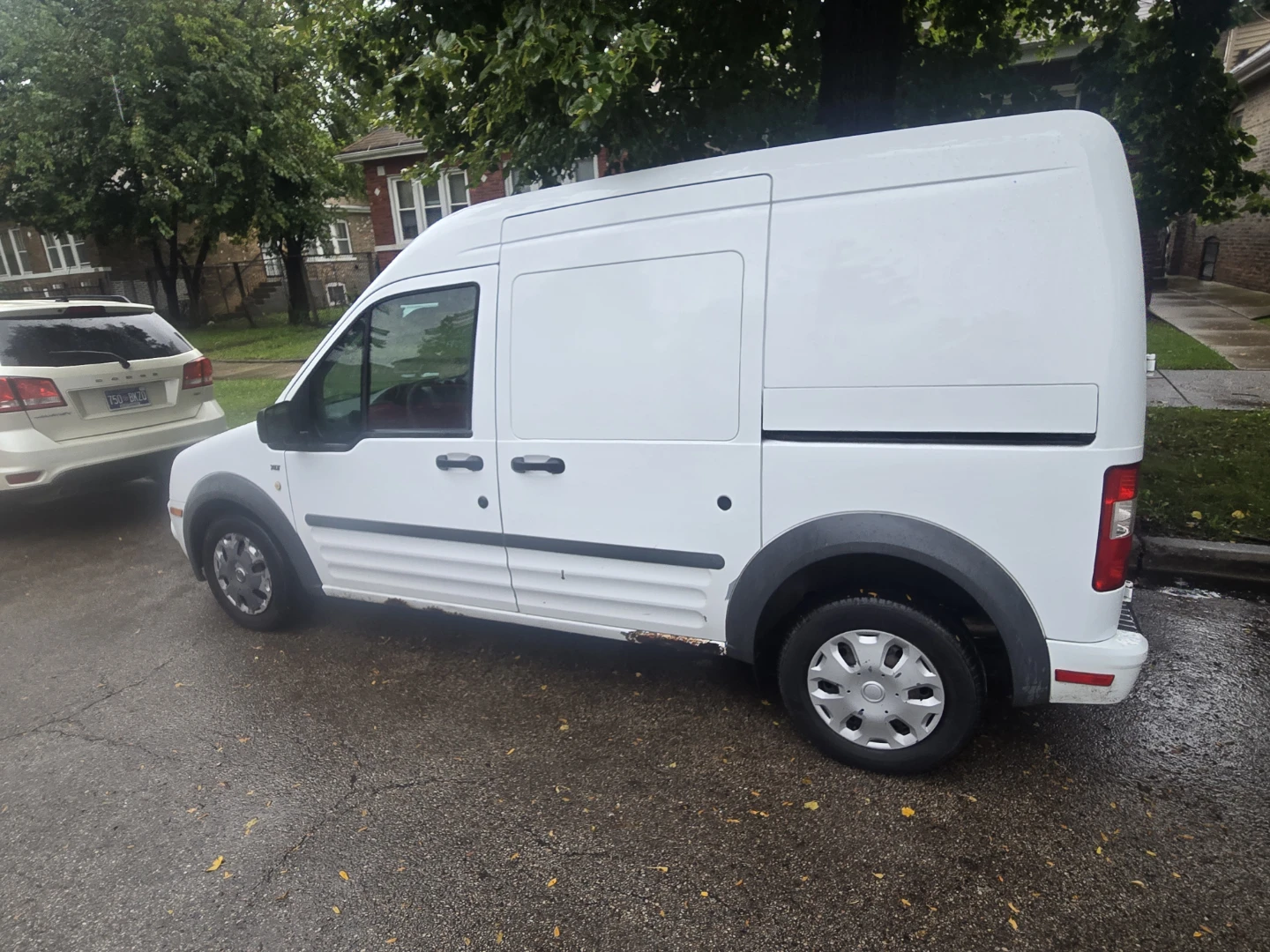 2011 Ford Transit Connect Cargo Van - photo 3