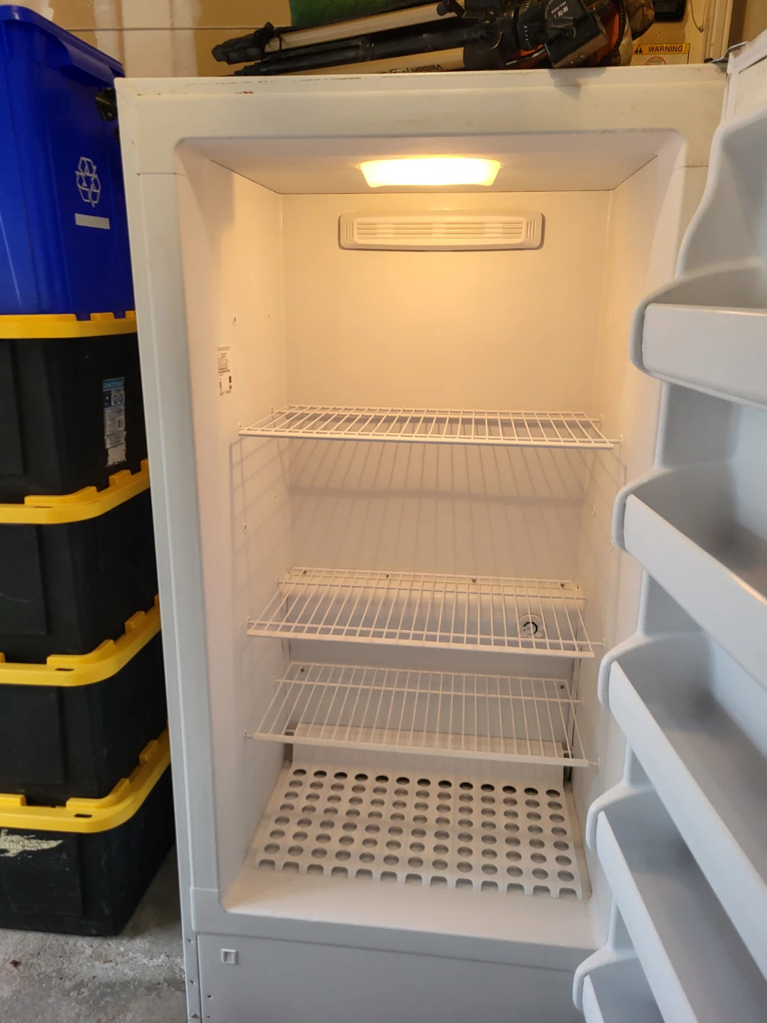 Frigidaire 17 cu. ft. Upright Freezer - photo 5