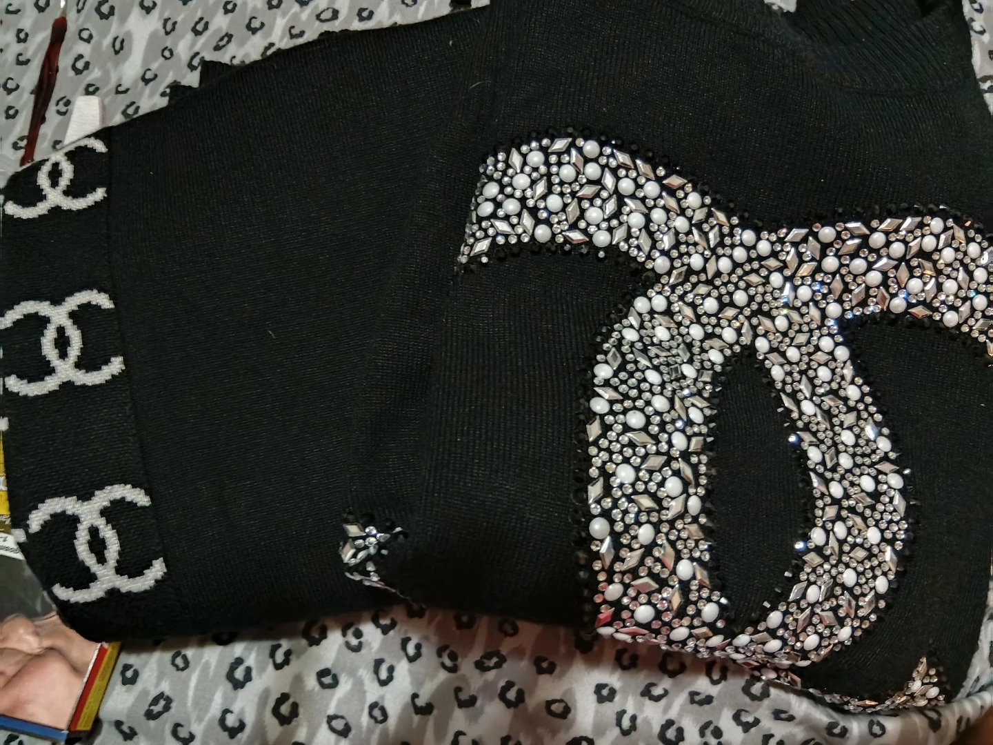 Chanel Black Jewelled Knit Sweater - photo 4