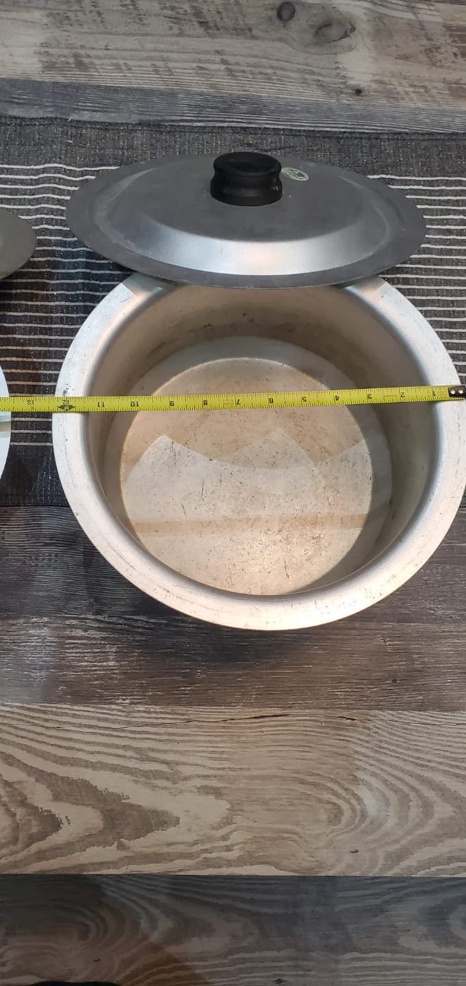Set of 3 Aluminum Cooking Pots with Lids - photo 3