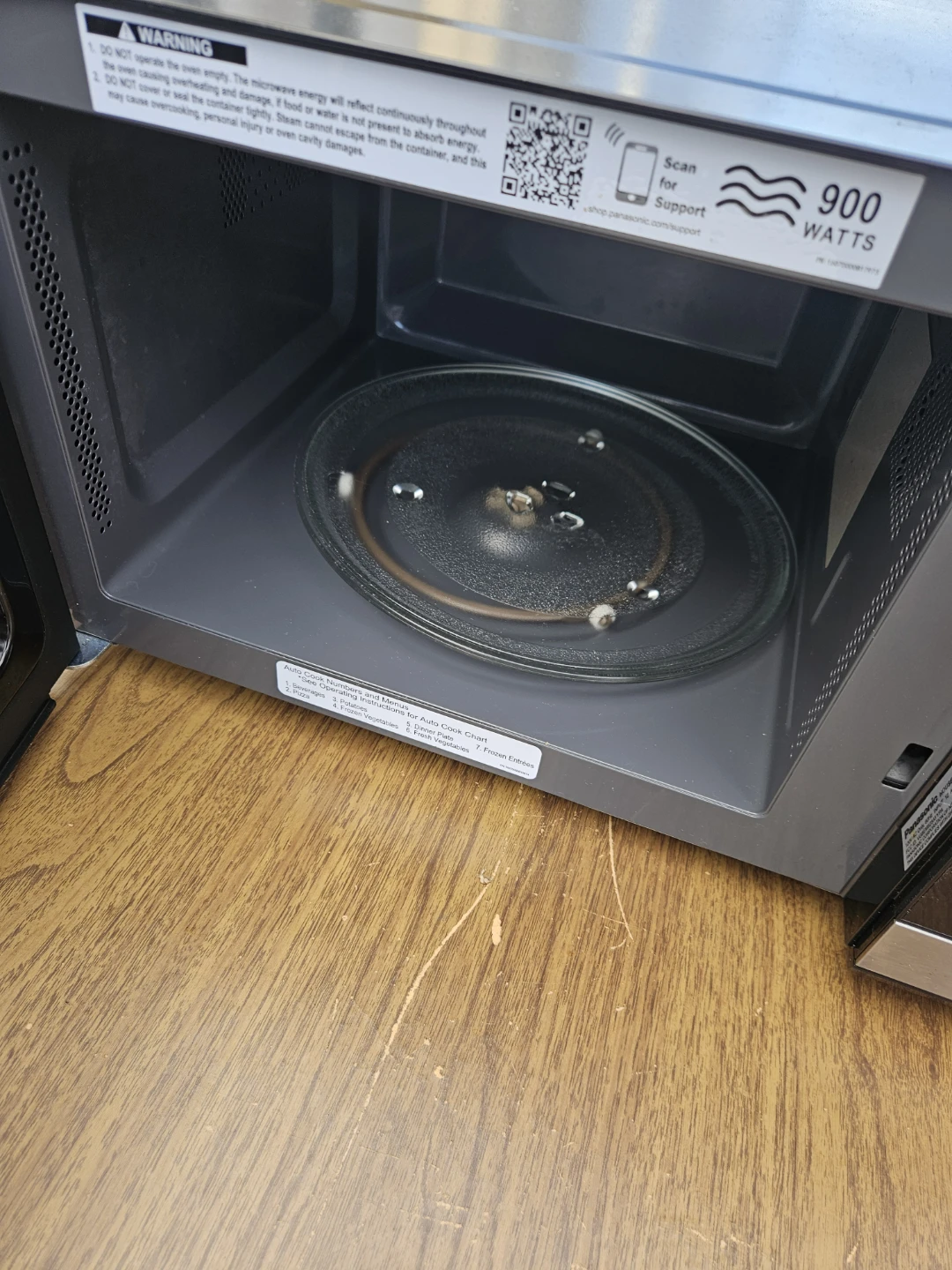 Panasonic 0.9 cubic 900 watts microwave - photo 2