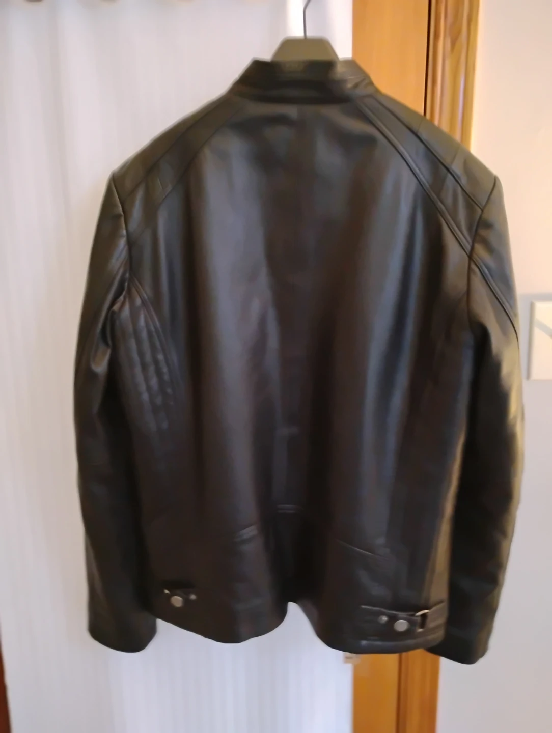 Danier Men's Black Leather Jacket - photo 4